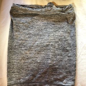 LULU LEMON neck scarf